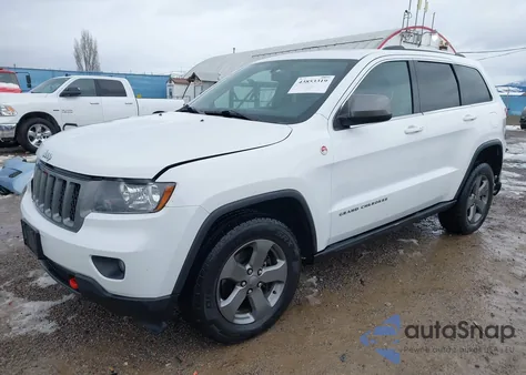 2013 Jeep Grand Cherokee Laredo Trailhawk z USA, uszkodzony, nr VIN 1C4RJFAT9DC591384